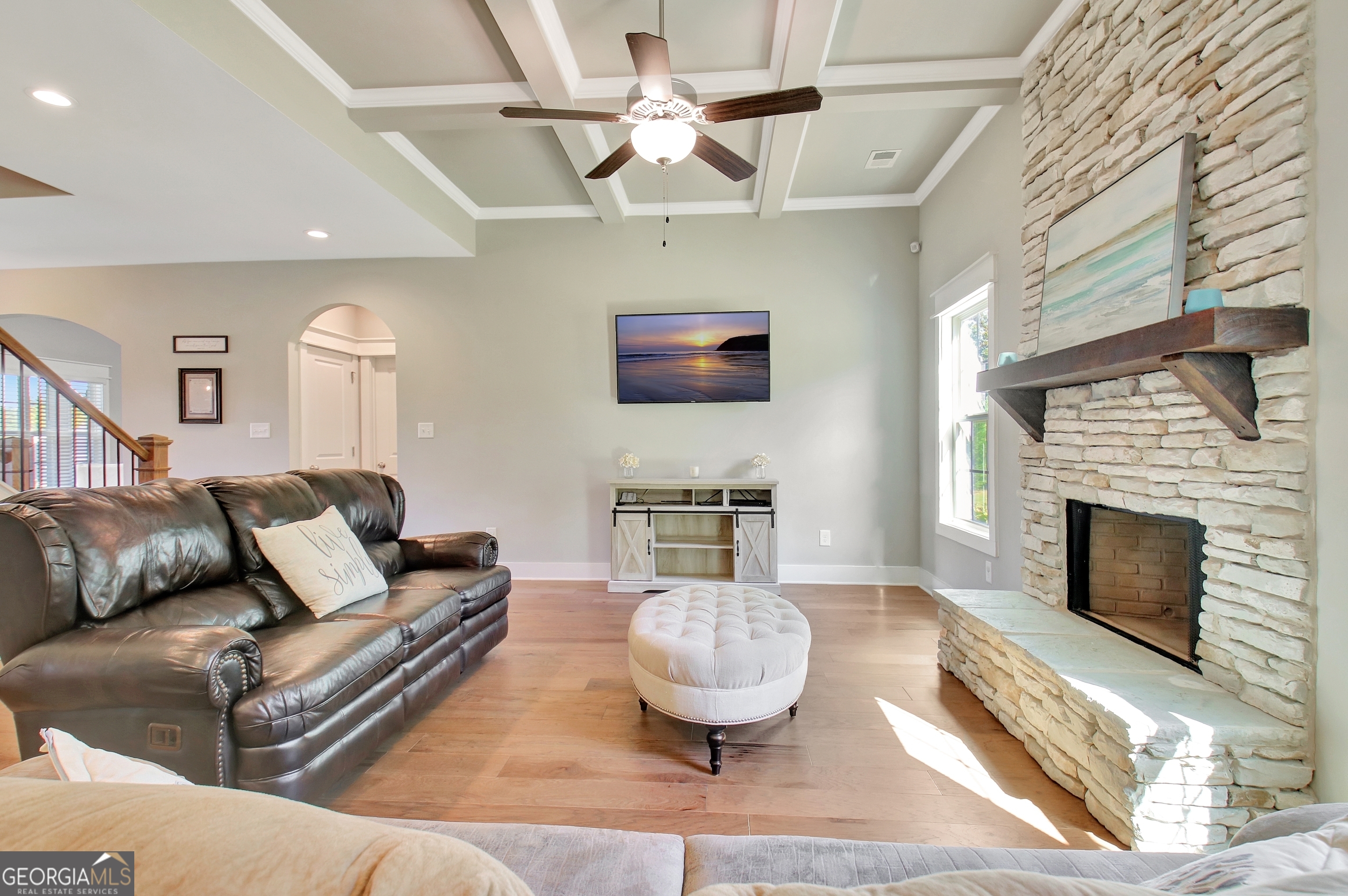 Senoia, Georgia 30276, United States, 5 Bedrooms Bedrooms, ,3 BathroomsBathrooms,Residential,Pending,26890