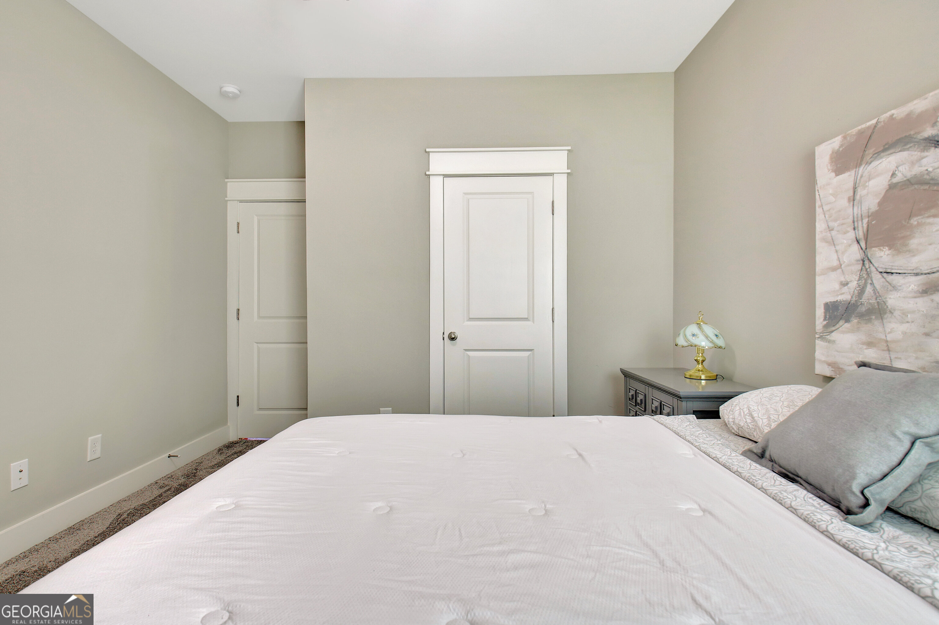 Senoia, Georgia 30276, United States, 5 Bedrooms Bedrooms, ,3 BathroomsBathrooms,Residential,Pending,26890