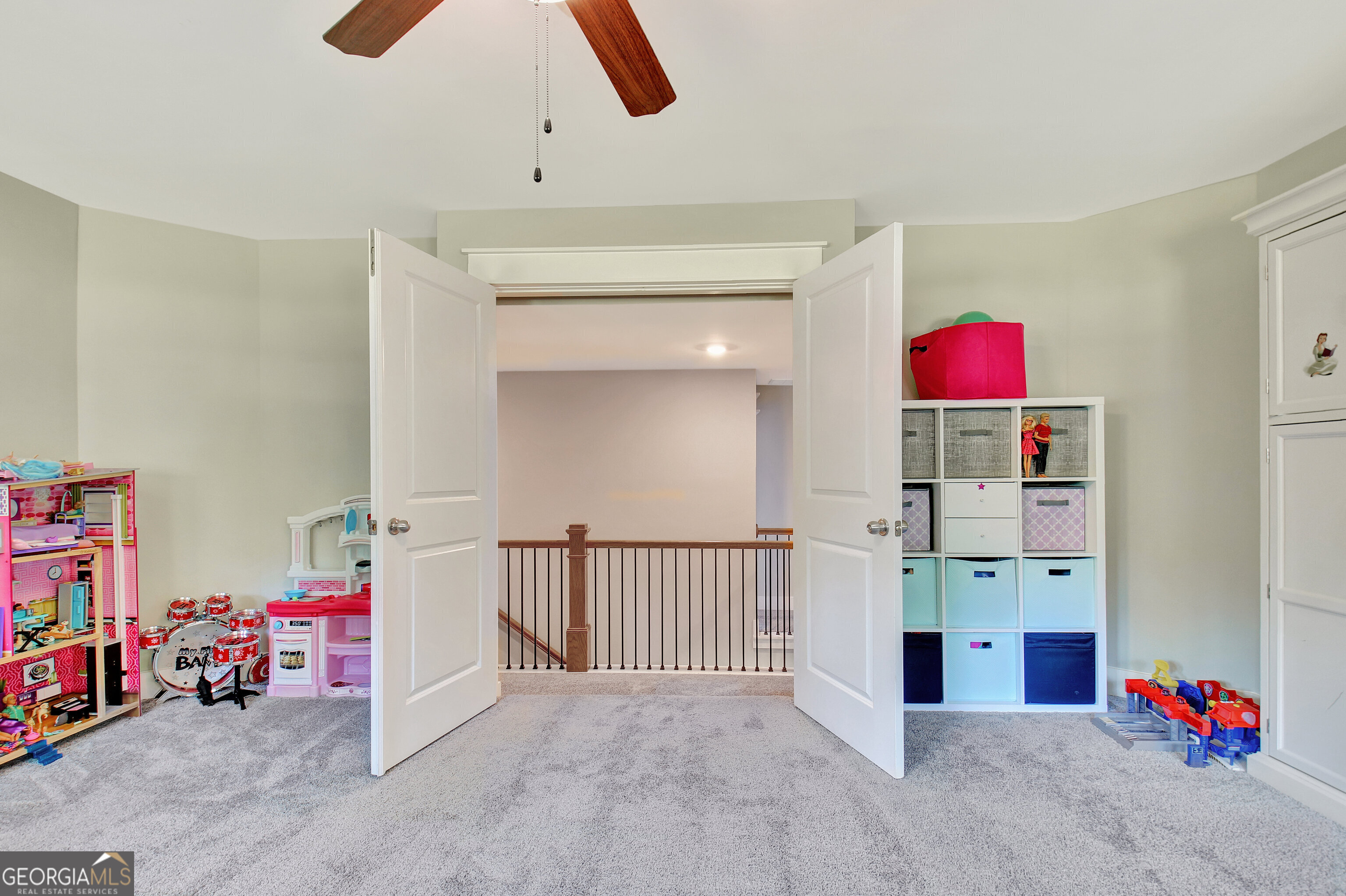 Senoia, Georgia 30276, United States, 5 Bedrooms Bedrooms, ,3 BathroomsBathrooms,Residential,Pending,26890