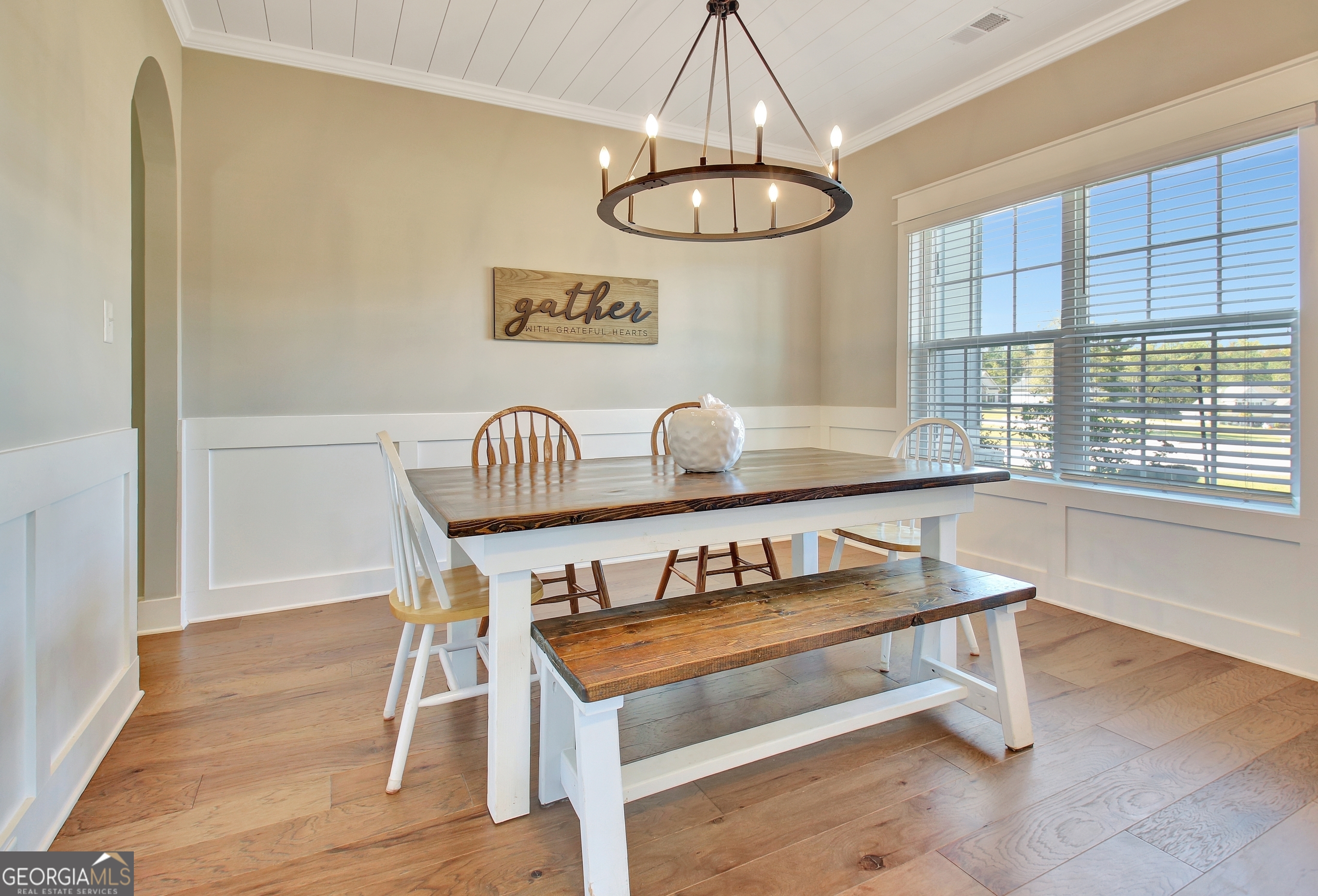 Senoia, Georgia 30276, United States, 5 Bedrooms Bedrooms, ,3 BathroomsBathrooms,Residential,Pending,26890