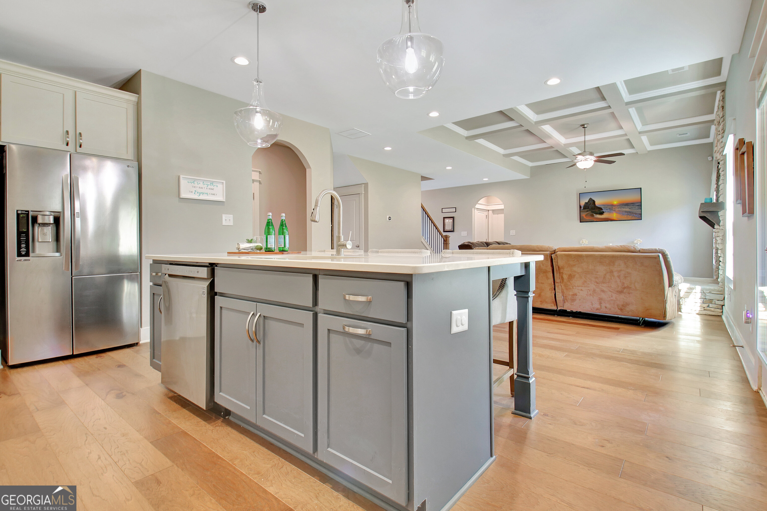 Senoia, Georgia 30276, United States, 5 Bedrooms Bedrooms, ,3 BathroomsBathrooms,Residential,Pending,26890