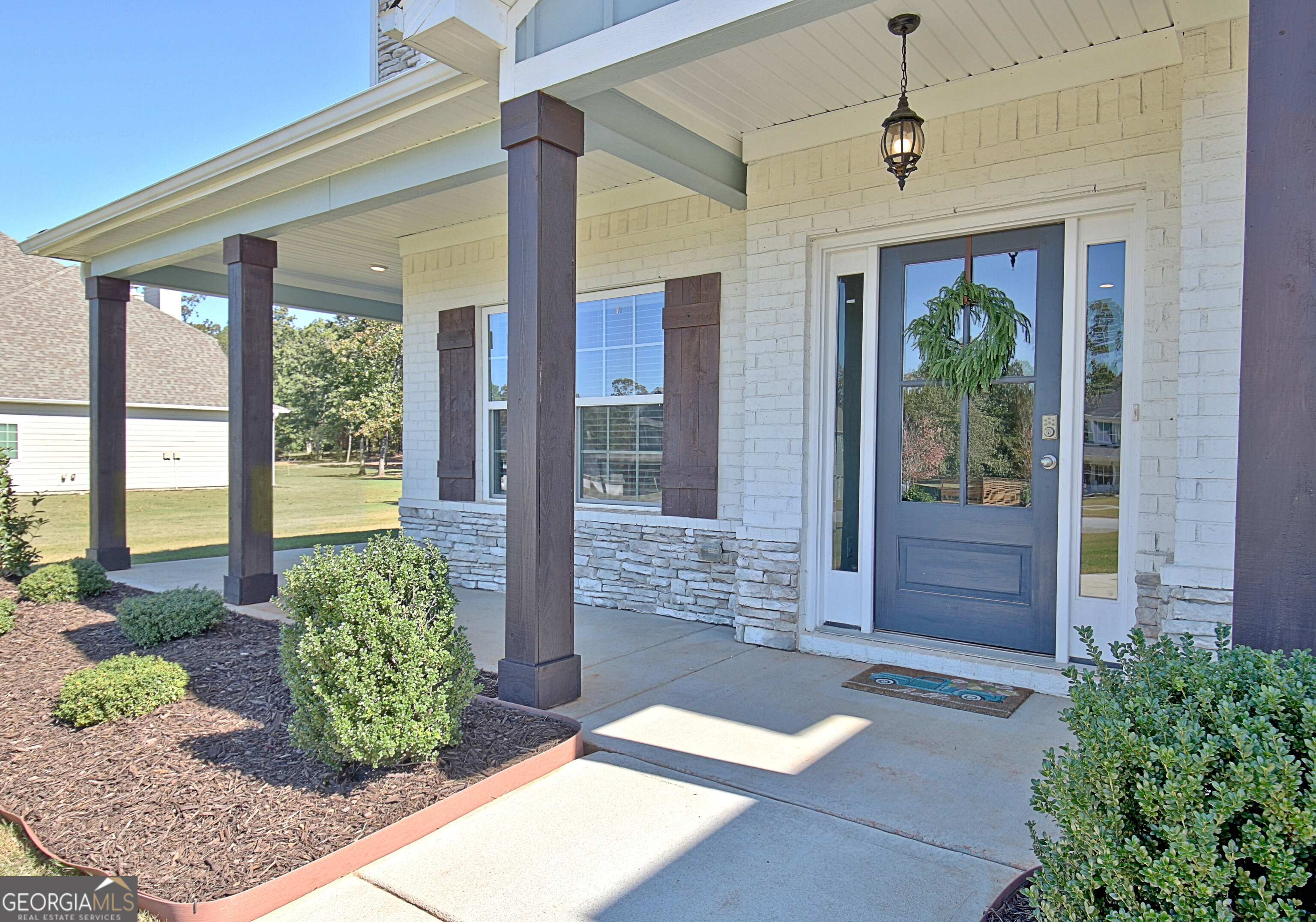 Senoia, Georgia 30276, United States, 5 Bedrooms Bedrooms, ,3 BathroomsBathrooms,Residential,Pending,26890