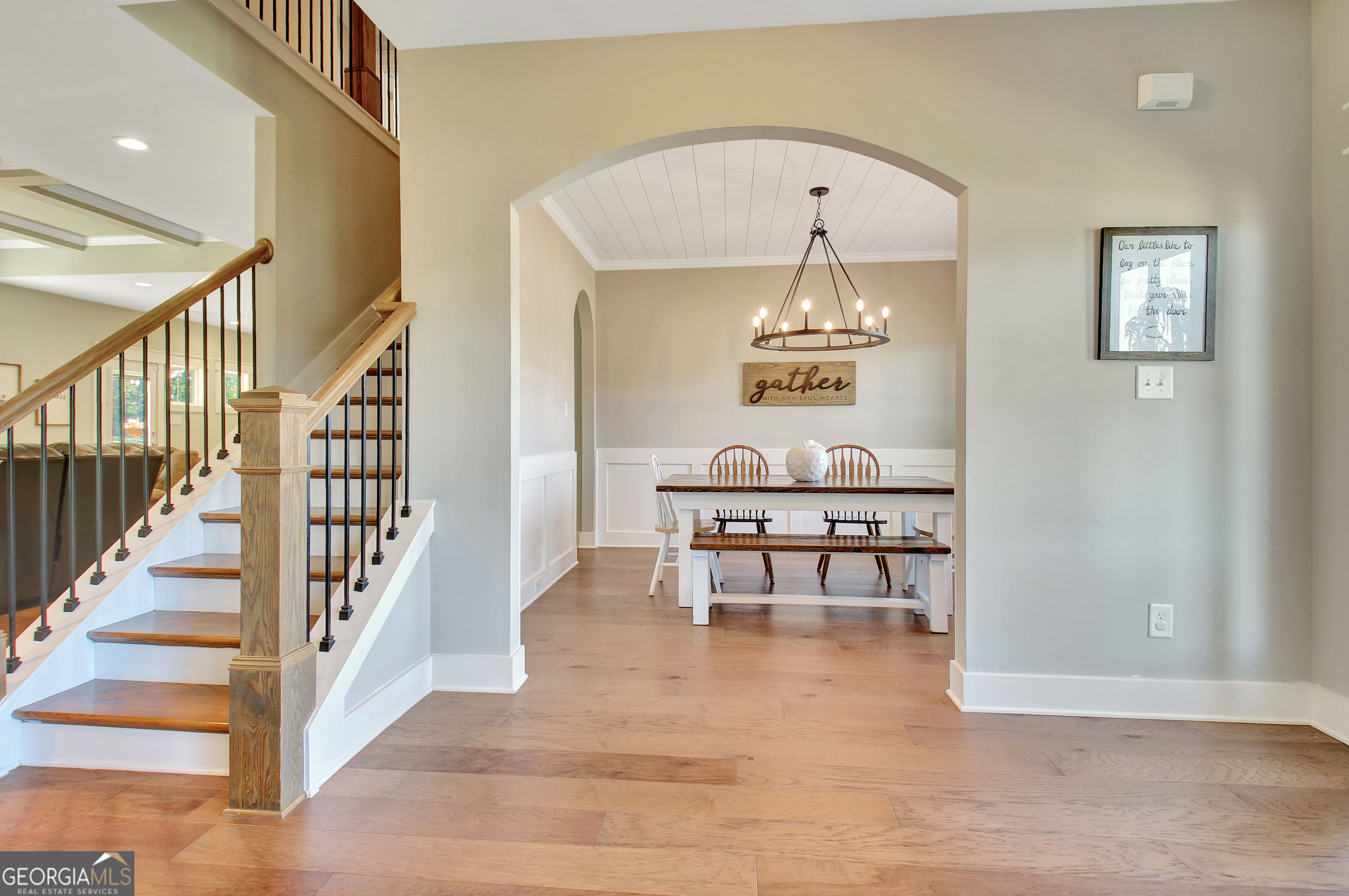 Senoia, Georgia 30276, United States, 5 Bedrooms Bedrooms, ,3 BathroomsBathrooms,Residential,Pending,26890