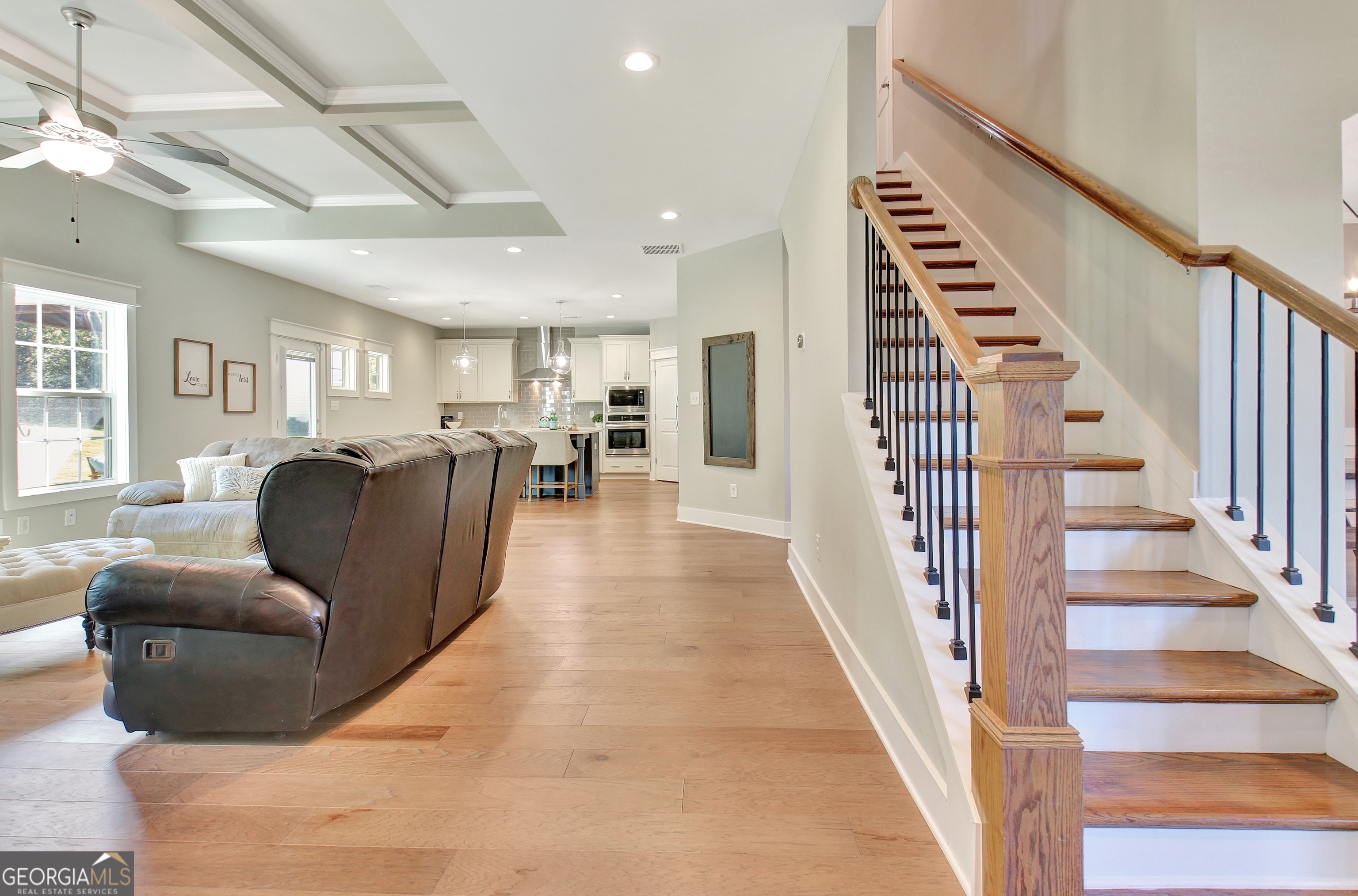 Senoia, Georgia 30276, United States, 5 Bedrooms Bedrooms, ,3 BathroomsBathrooms,Residential,Pending,26890