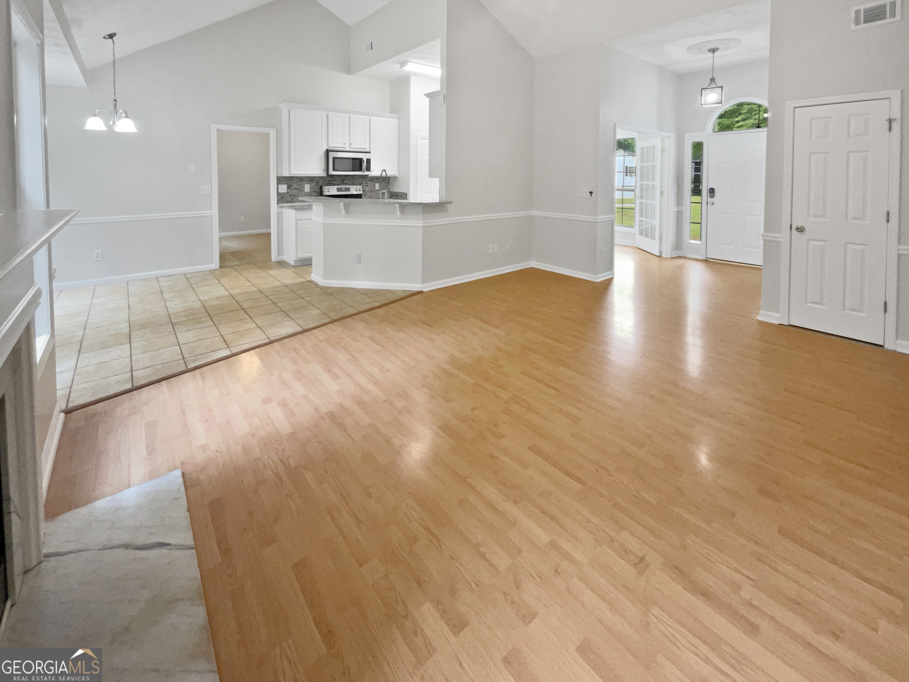 156 Regency DR
