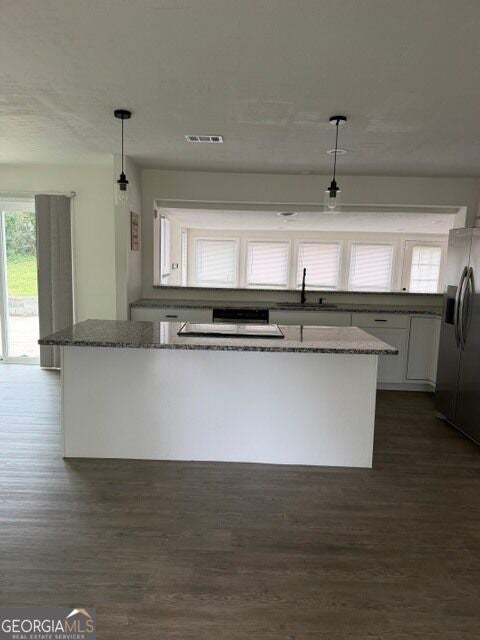 3320 Oakridge