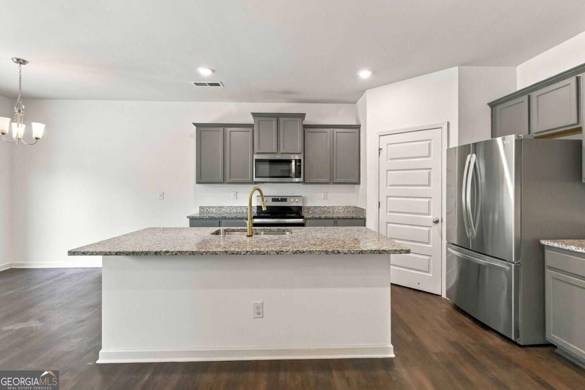 25 Lena CT