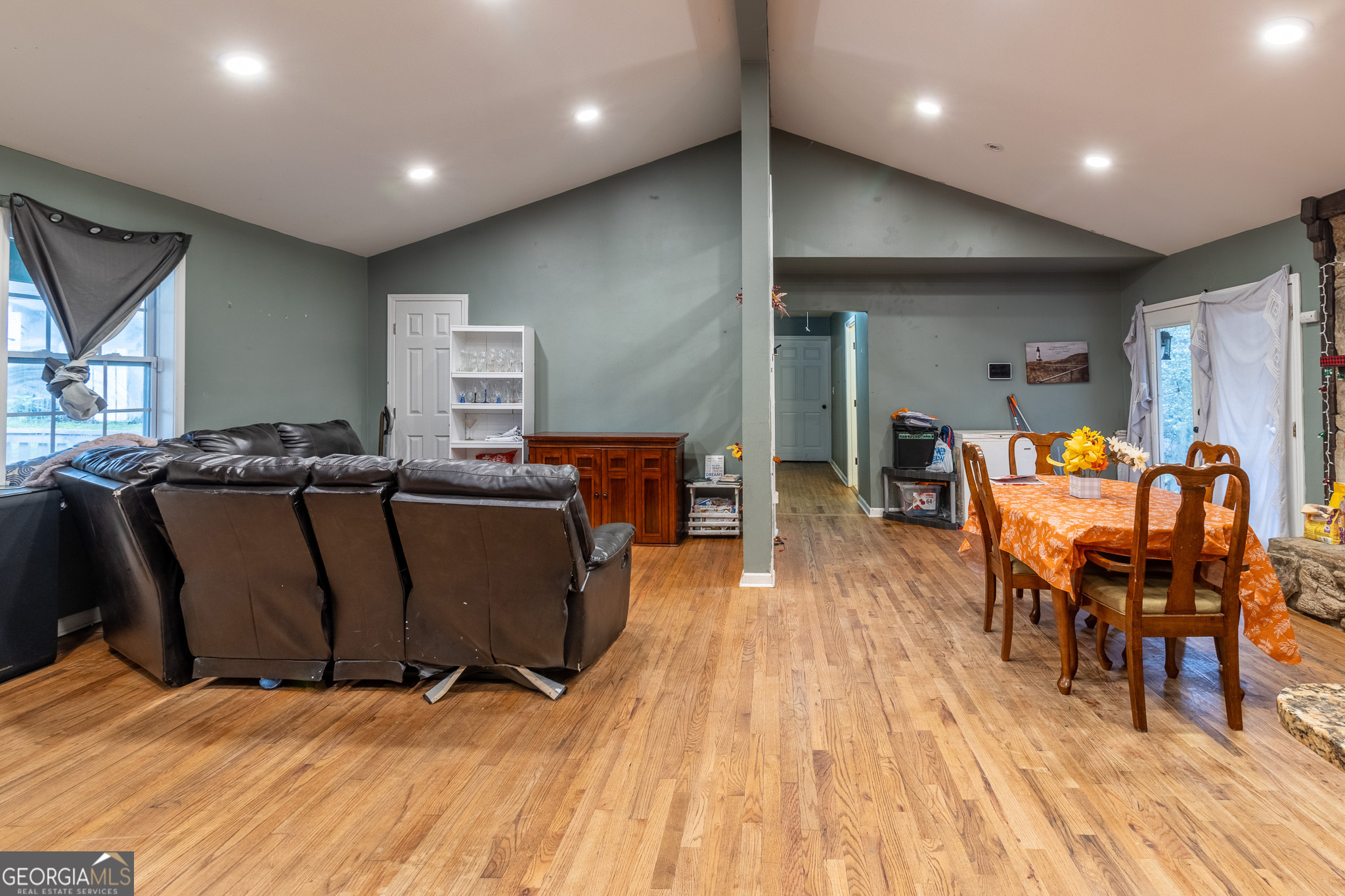 192 Cardinal BLVD SE