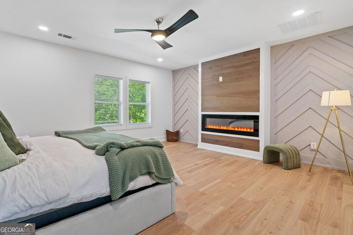 Atlanta, Georgia 30311, United States, 4 Bedrooms Bedrooms, ,4 BathroomsBathrooms,Residential,Active,133730