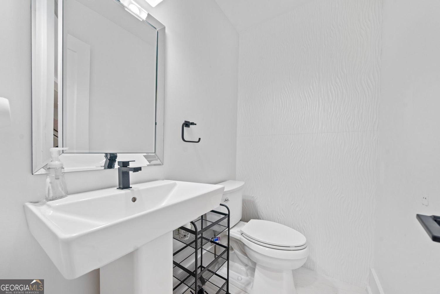 Atlanta, Georgia 30311, United States, 4 Bedrooms Bedrooms, ,4 BathroomsBathrooms,Residential,Active,133730