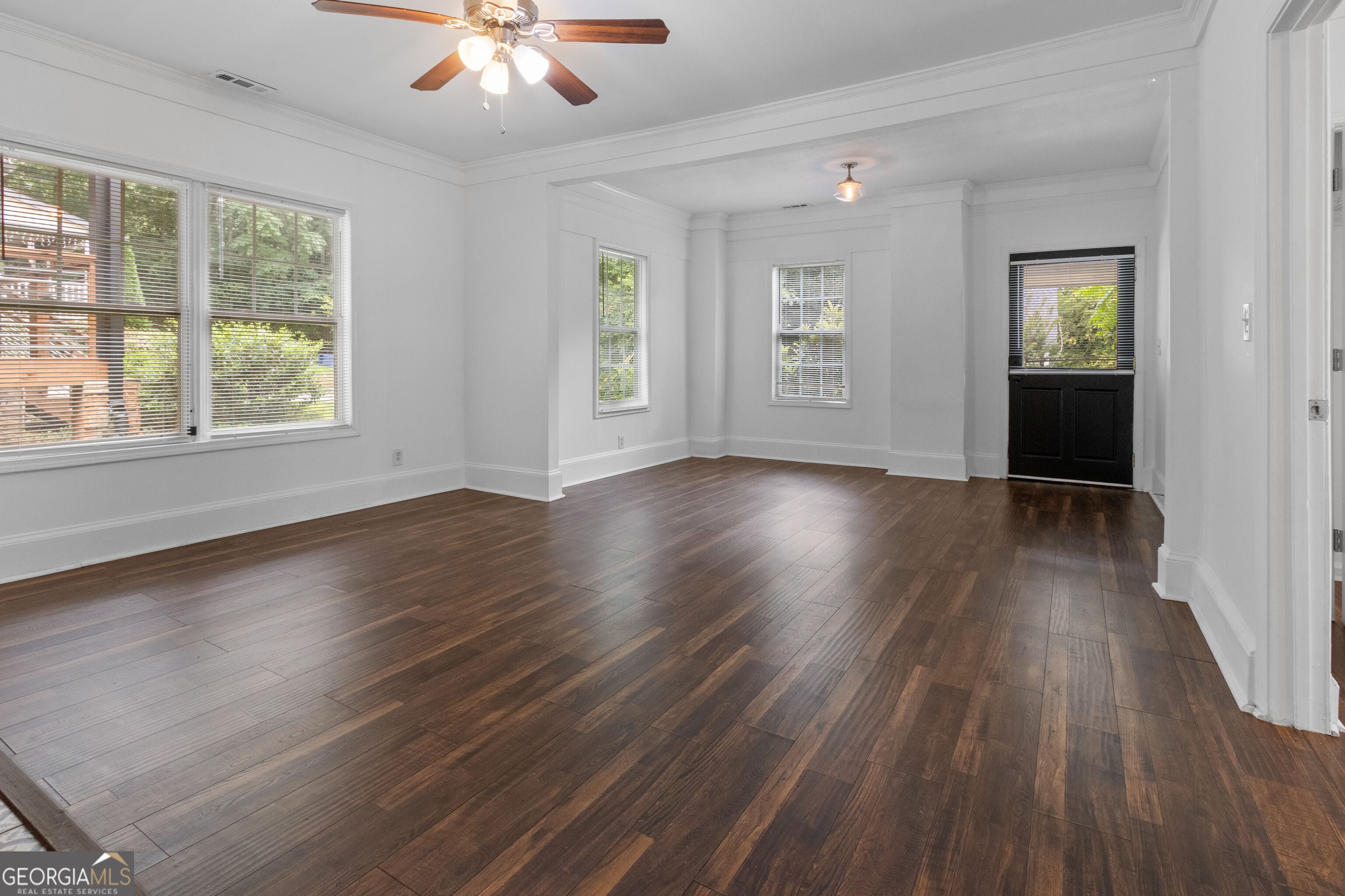 244 Laurel AVE SW
