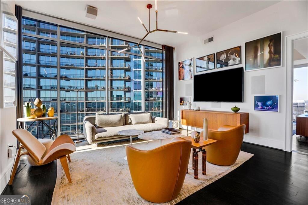 1065 Peachtree ST NE 3102