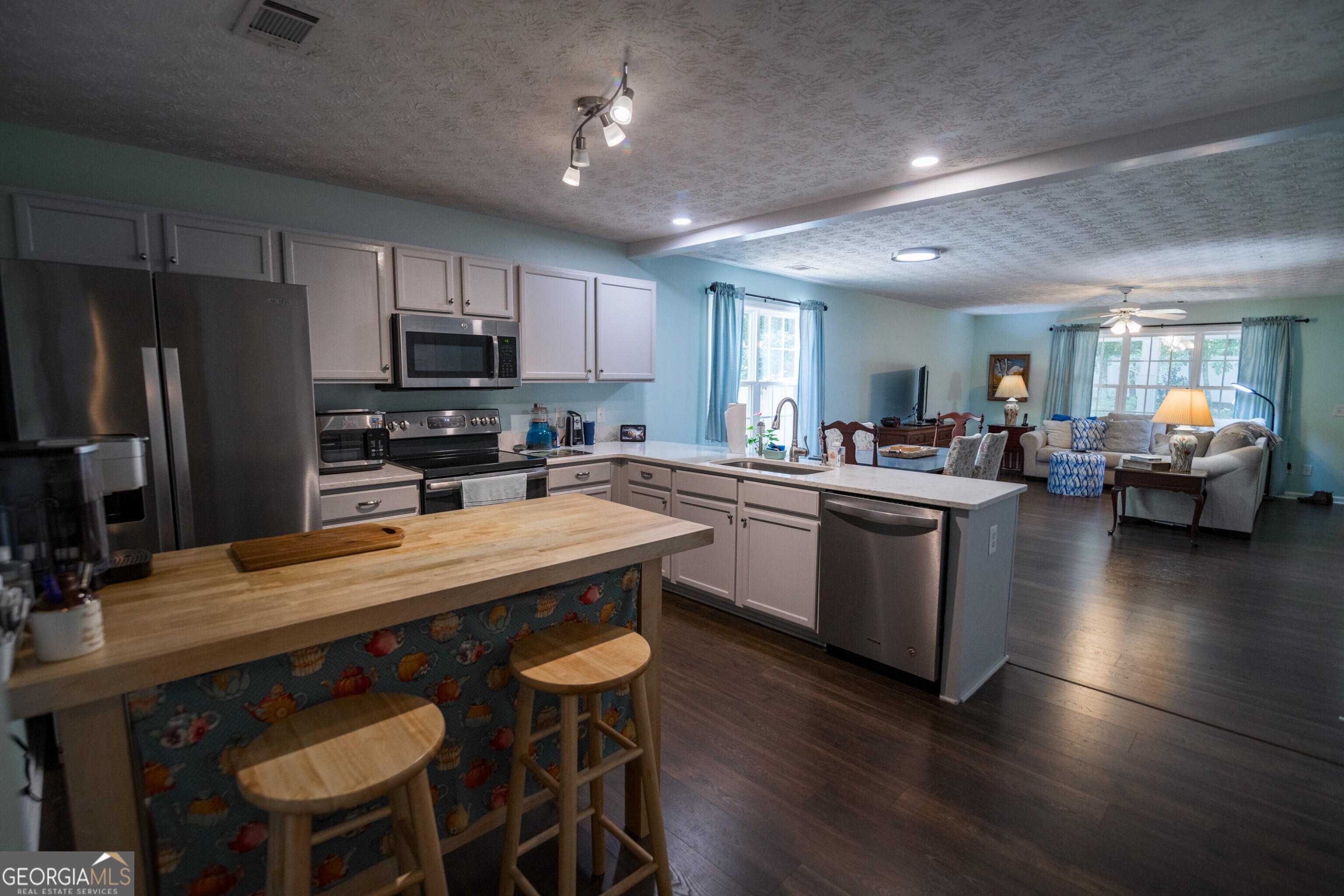 153 Alice Walker DR