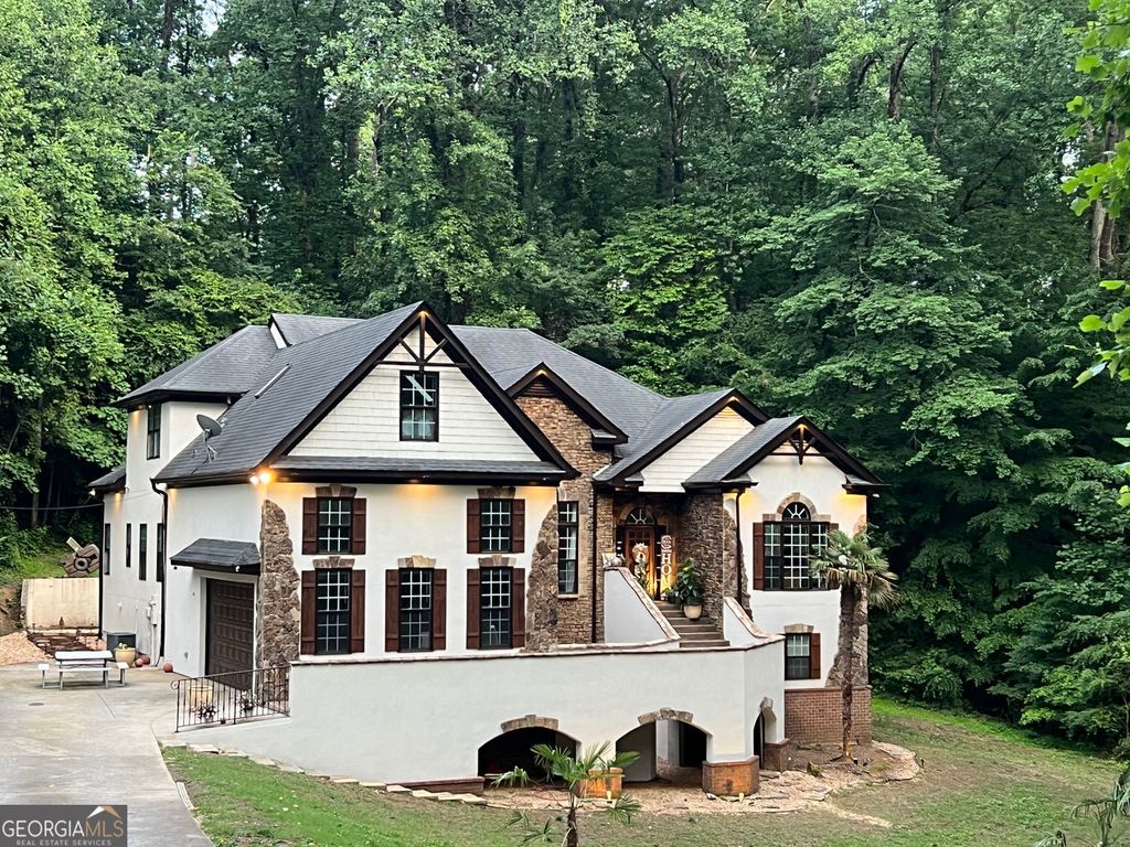 Photo of 2864 Sandpiper Circle SW, Atlanta, GA 30311 (MLS # 10770900)