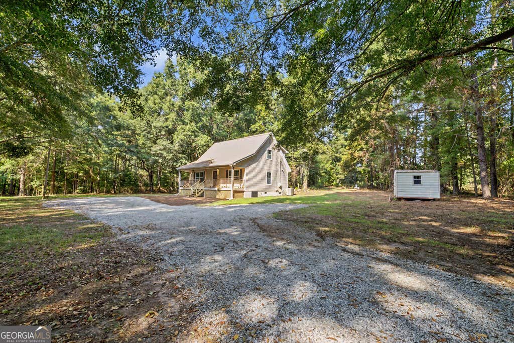 Photo of 3797 Jonathans Roost Road, Williamson, GA 30292 (MLS # 10833594)