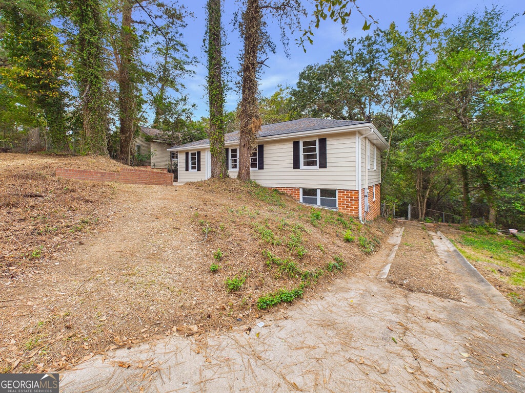 Photo of 588 Rogers Drive, Macon, GA 31204 (MLS # 10868310)