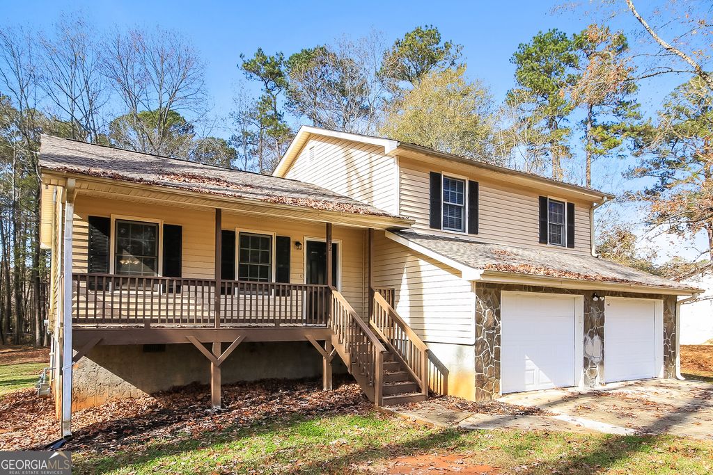 Photo of 632 Cloudland Drive, Stockbridge, GA 30281 (MLS # 10650310)