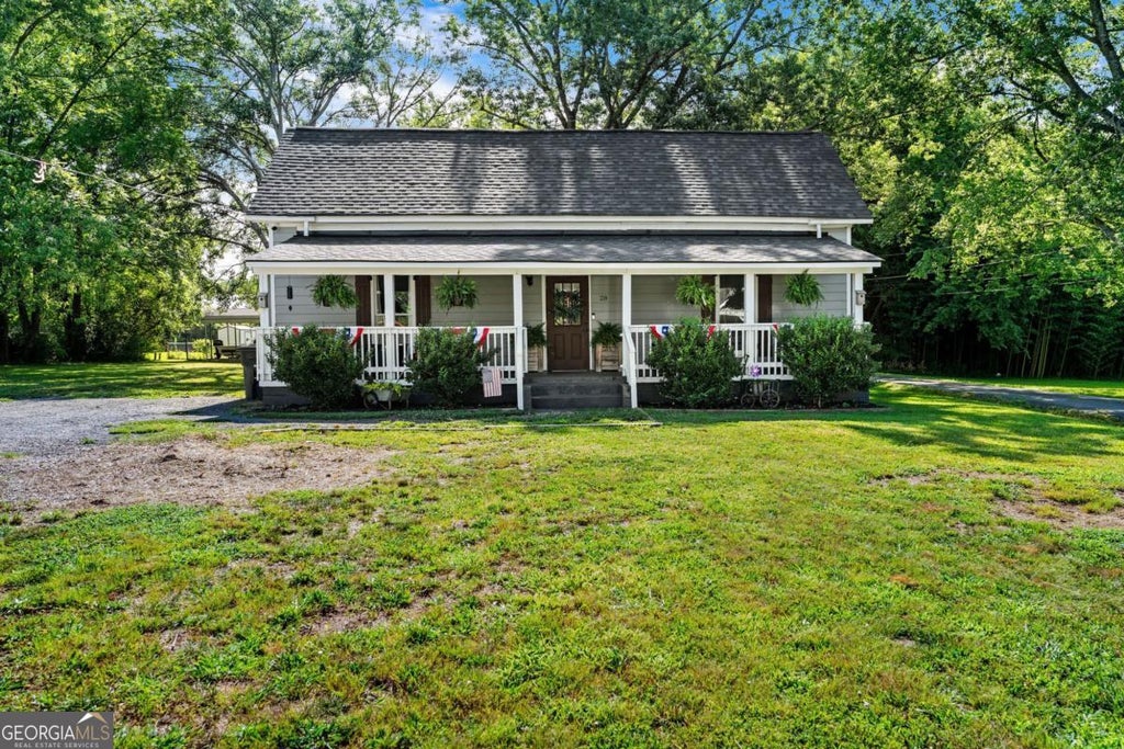Photo of 28 School Street NE, White, GA 30184 (MLS # 10797168)
