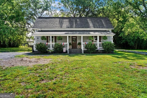 Photo of 28 School Street NE, White, GA 30184 (MLS # 10797168)