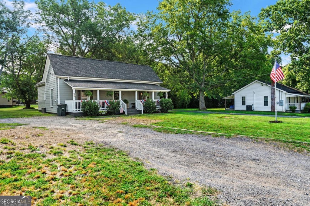 Photo of 28 School Street NE, White, GA 30184 (MLS # 10797168)
