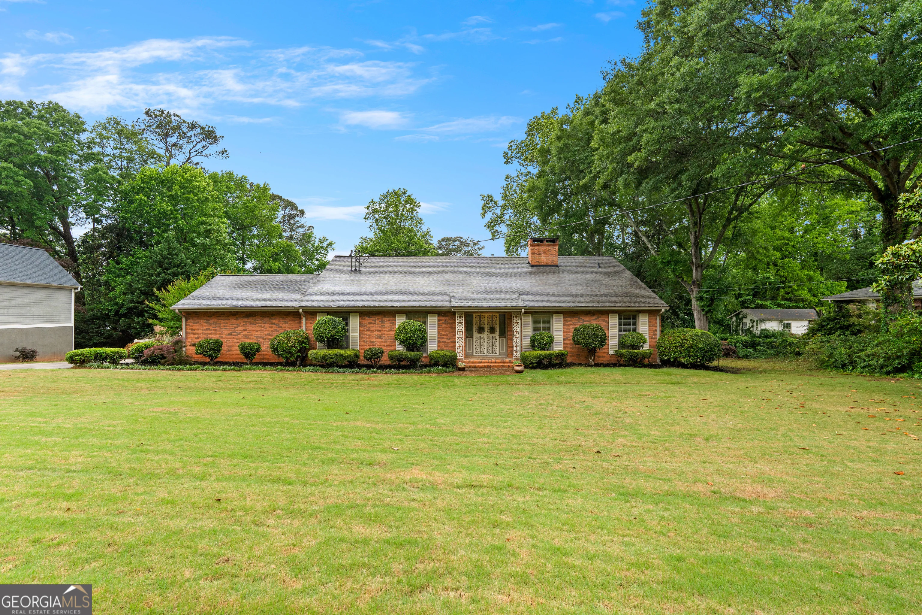 501 Pineview Terrace