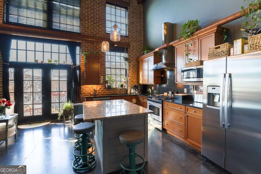 Photo of 5434 Peachtree Road #109, Atlanta, GA 30341 (MLS # 10681233)