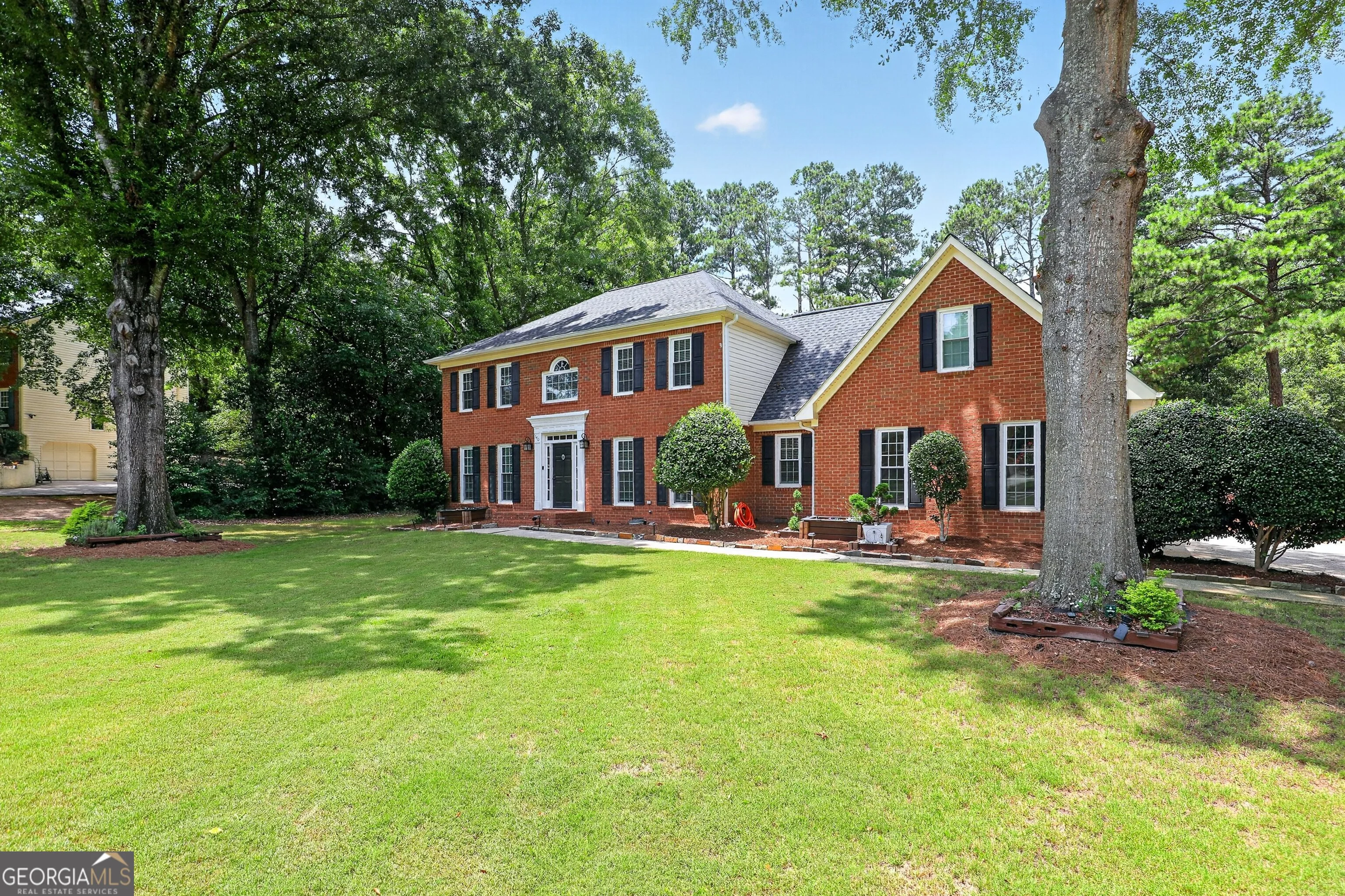 140 Creekview Trail