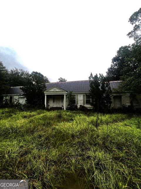 A home in Ochlocknee