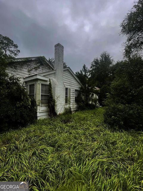 A home in Ochlocknee