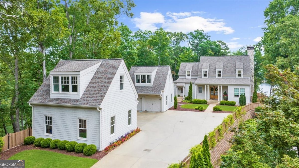 218 Lake Pointe DR