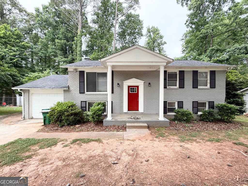 Photo of 4392 Cedar Ridge Trail, Stone Mountain, GA 30083 (MLS # 10830027)