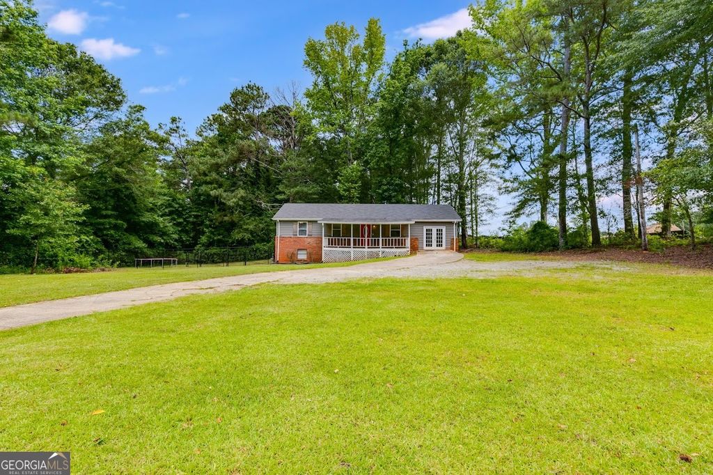 Photo of 2961 W HWY 166, Carrollton, GA 30117 (MLS # 10692359)