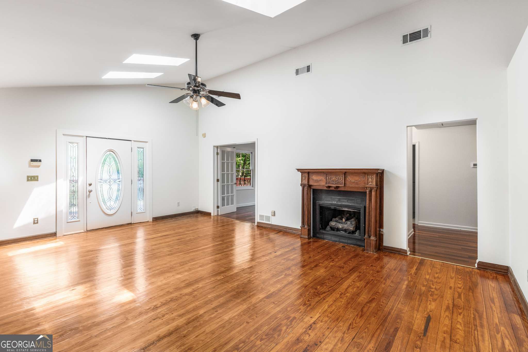 1070 Colquitt AVE NE