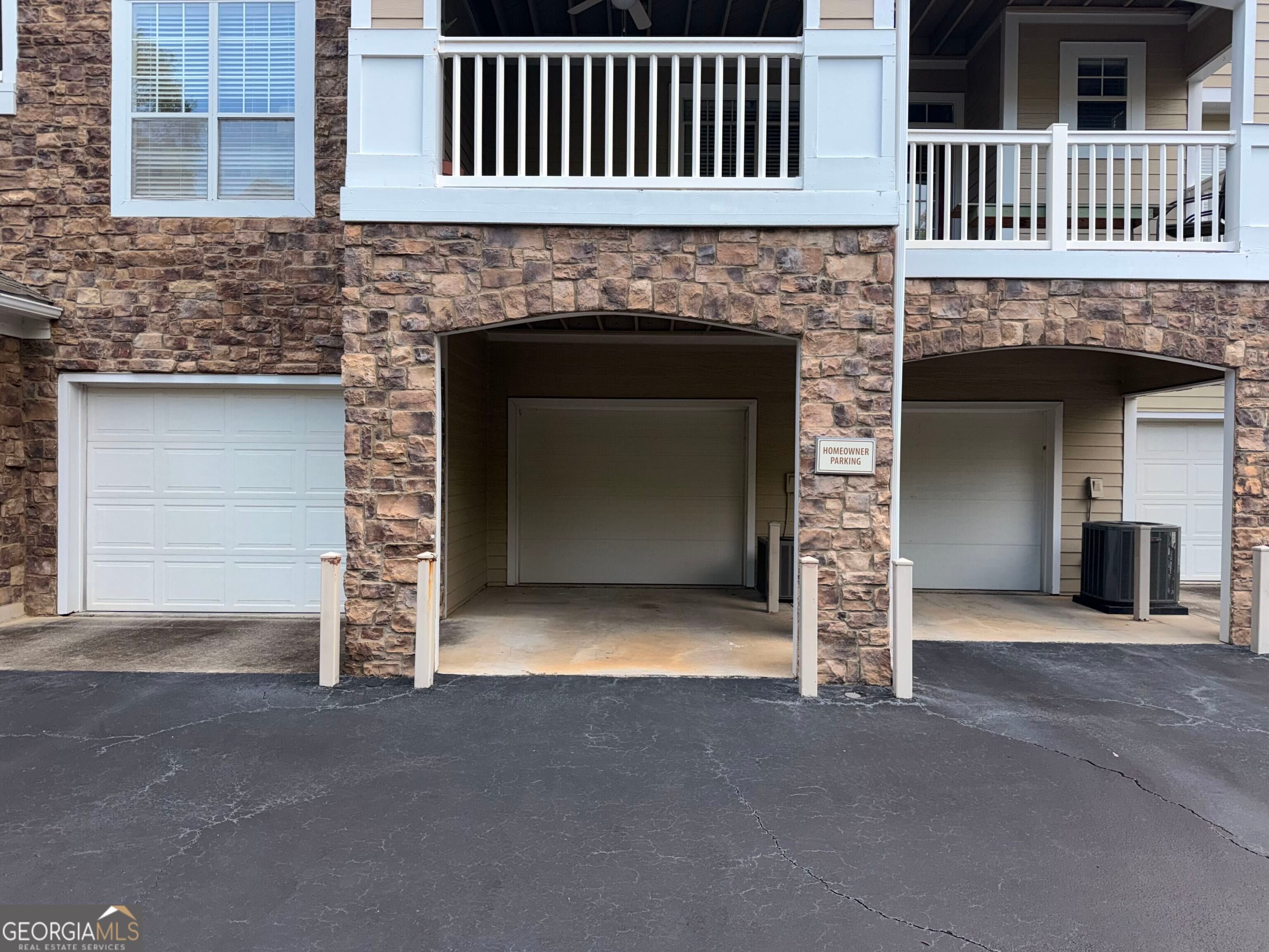 522 Sandringham DR # 522