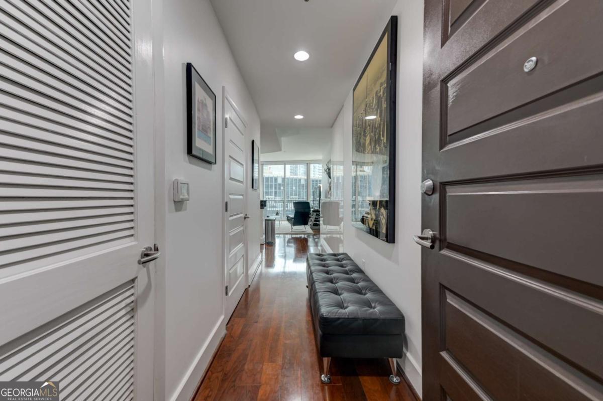 1080 Peachtree ST NE 905