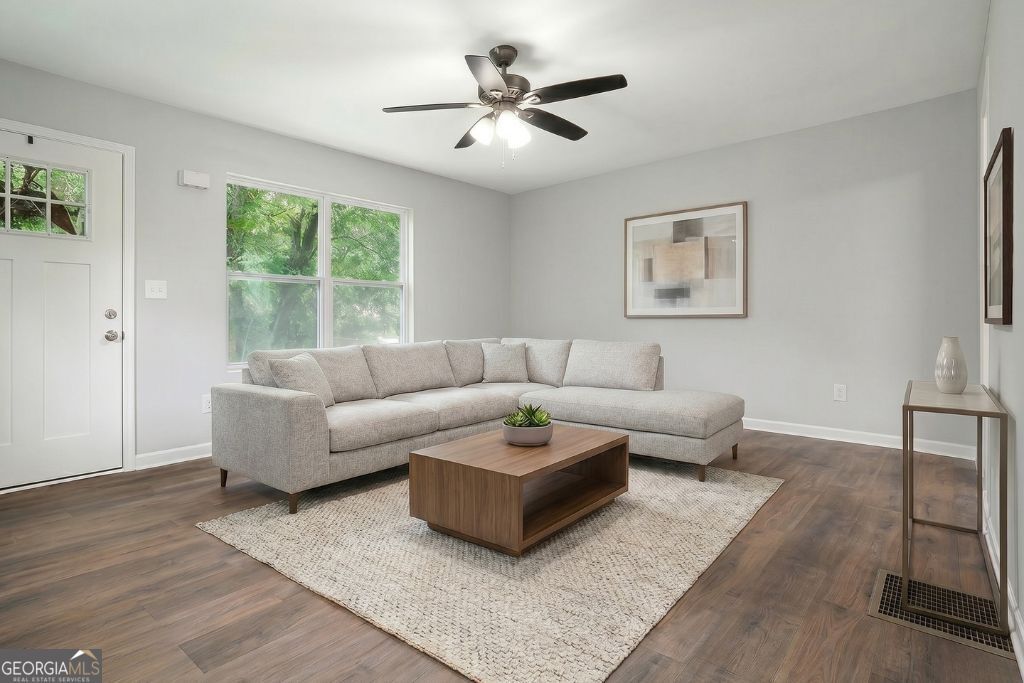 Photo of 515 Cotton Avenue SW, Rome, GA 30161 (MLS # 10780132)