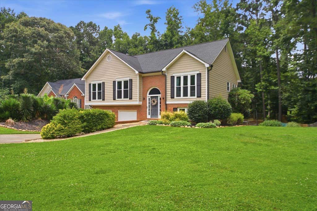 Photo of 3787 Seasons Drive NW, Acworth, GA 30101 (MLS # 10790976)