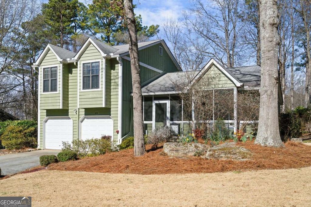Photo of 635 Cranberry Trail, Roswell, GA 30076 (MLS # 10700032)