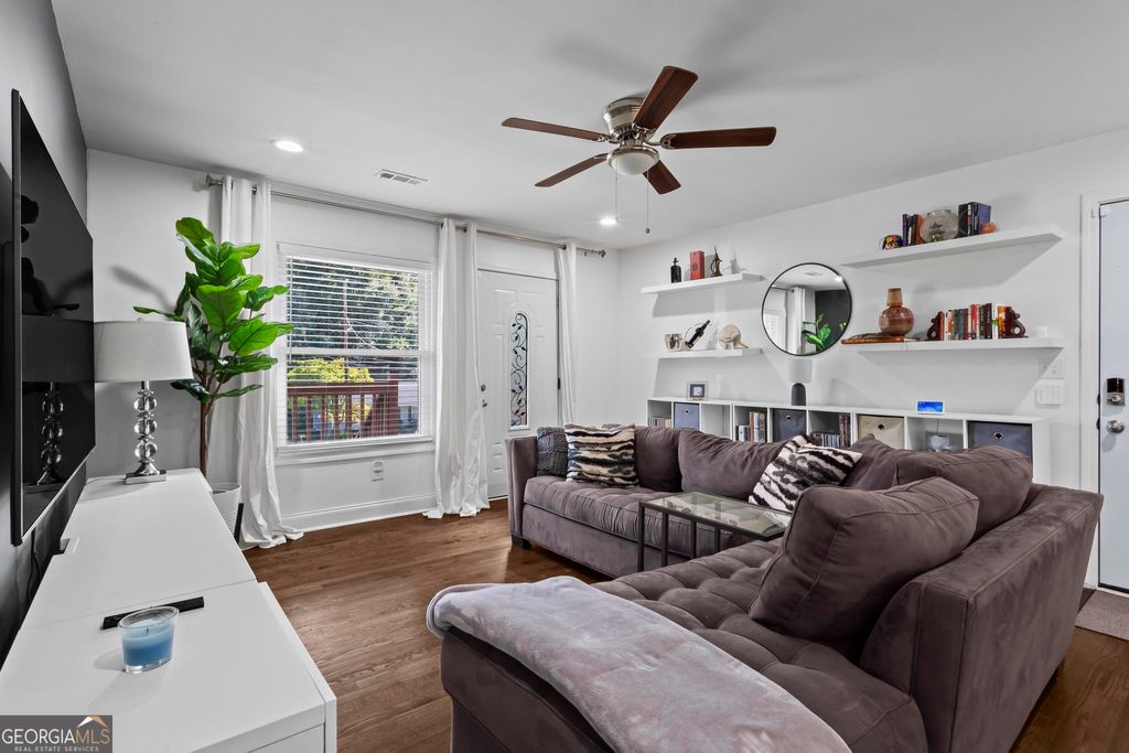 Photo of 2618 Birch Street SE, Smyrna, GA 30080 (MLS # 10670864)