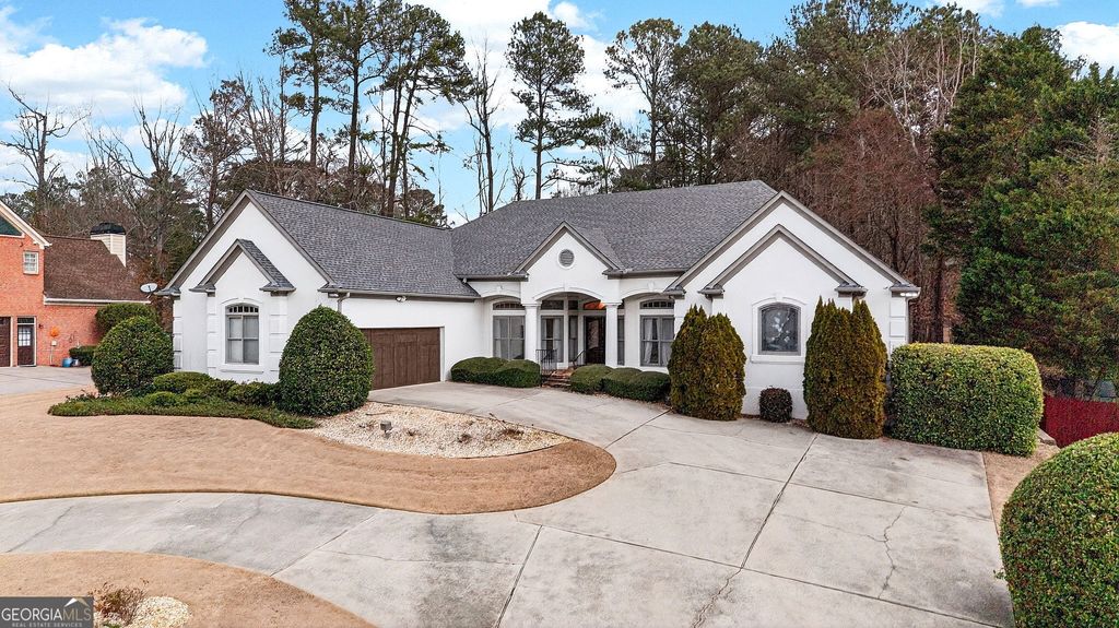 Photo of 1235 Regency Center Drive SW, Atlanta, GA 30331 (MLS # 10696260)