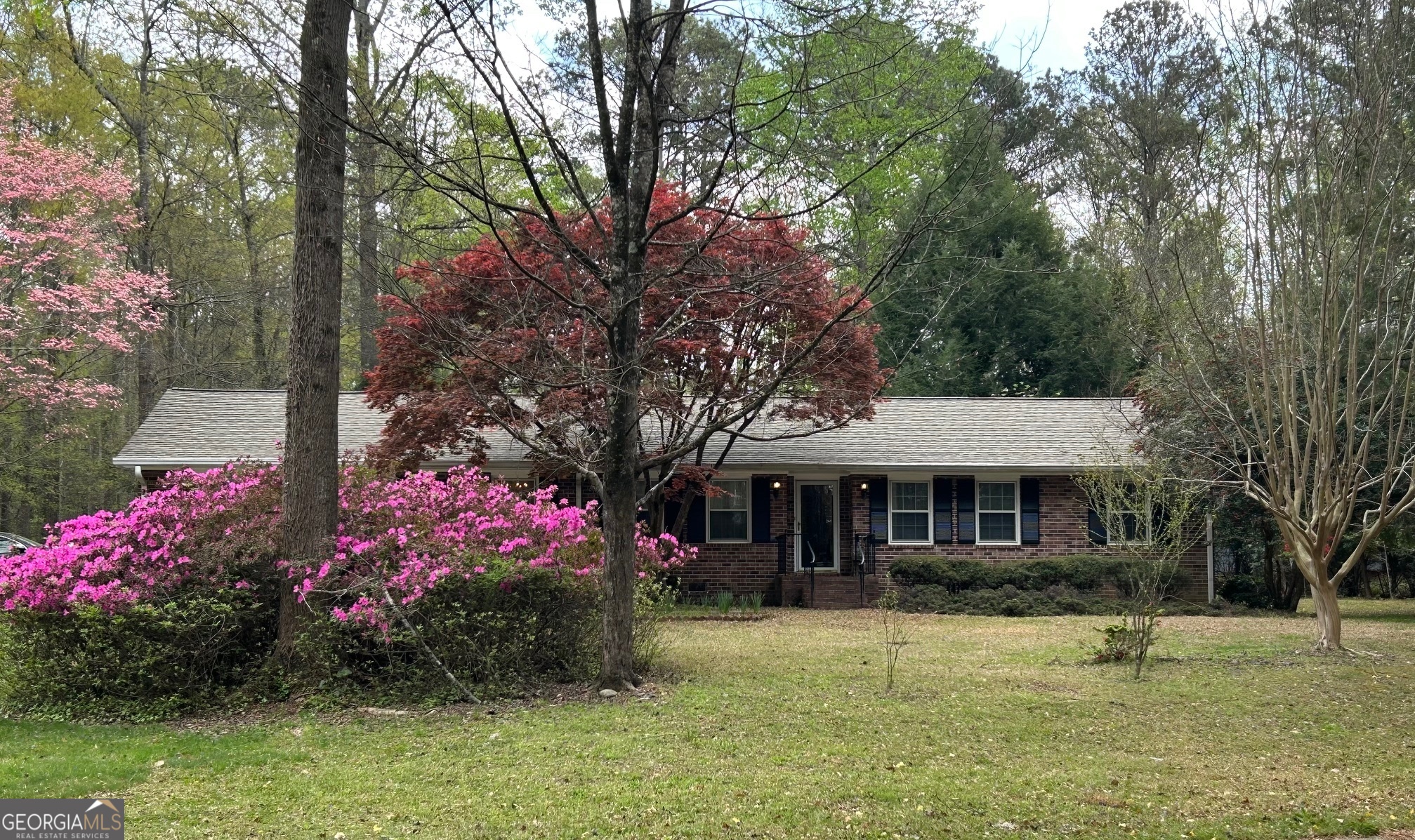 501 Bridlepath LN