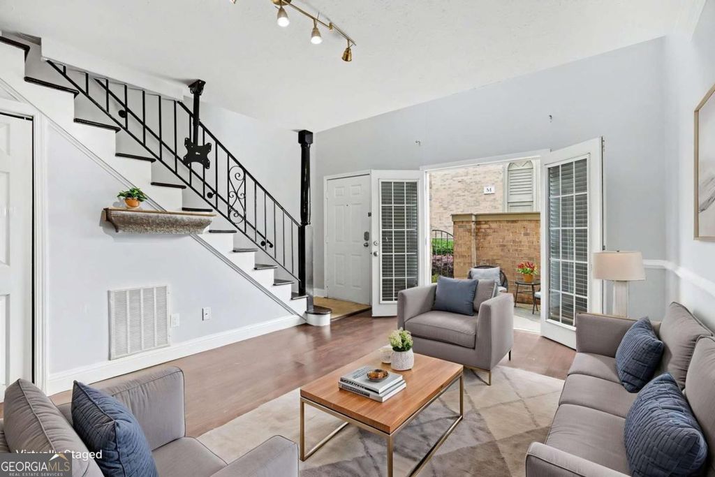 Photo of 6980 Roswell Road #L3, Atlanta, GA 30328 (MLS # 10773954)