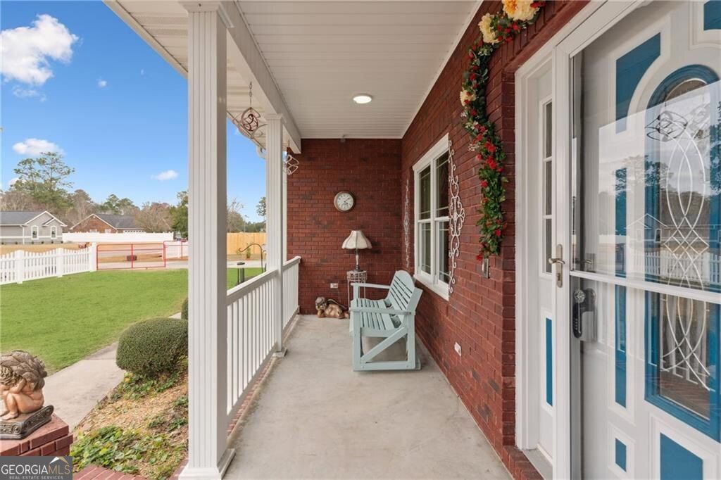 Photo of 932 Hitching Post Lane, Waycross, GA 31503 (MLS # 10737307)