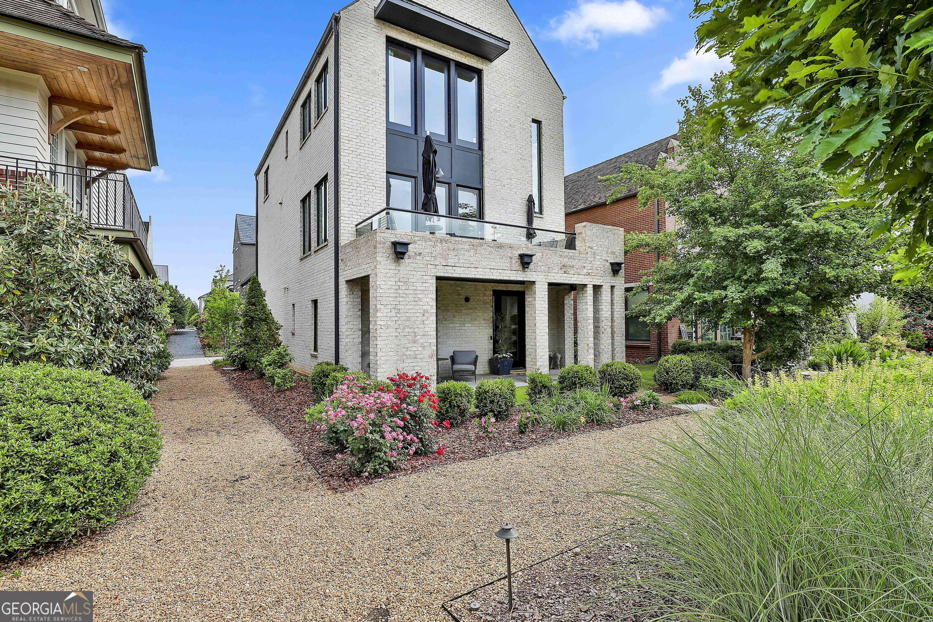 145 Kelmscott LN