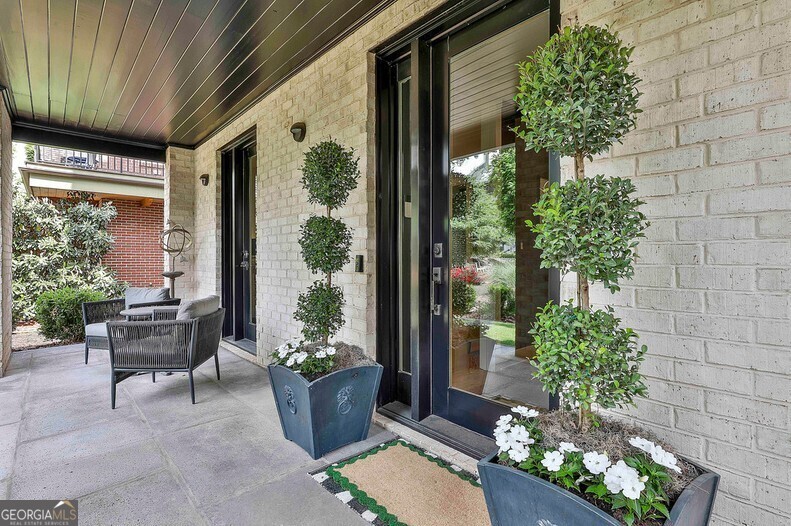 145 Kelmscott LN