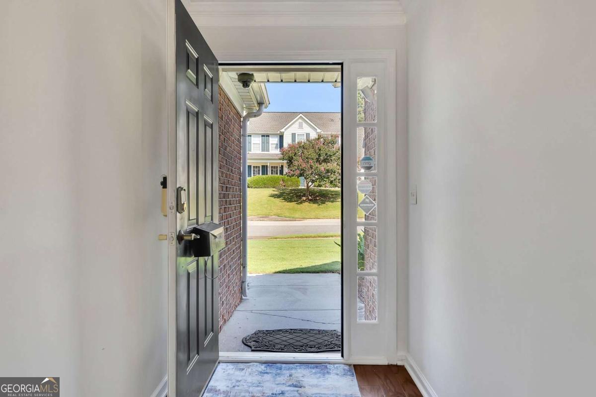 4054 Mount Vernon DR
