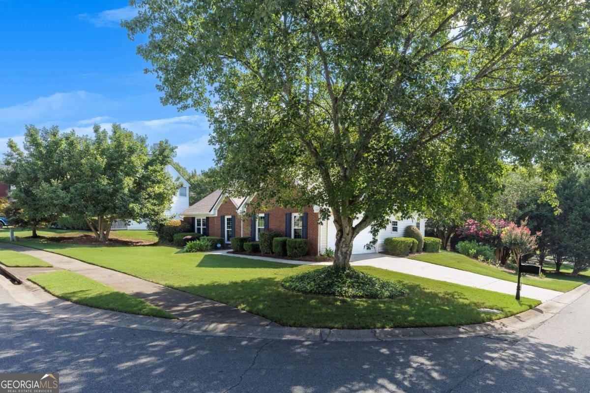 4054 Mount Vernon DR