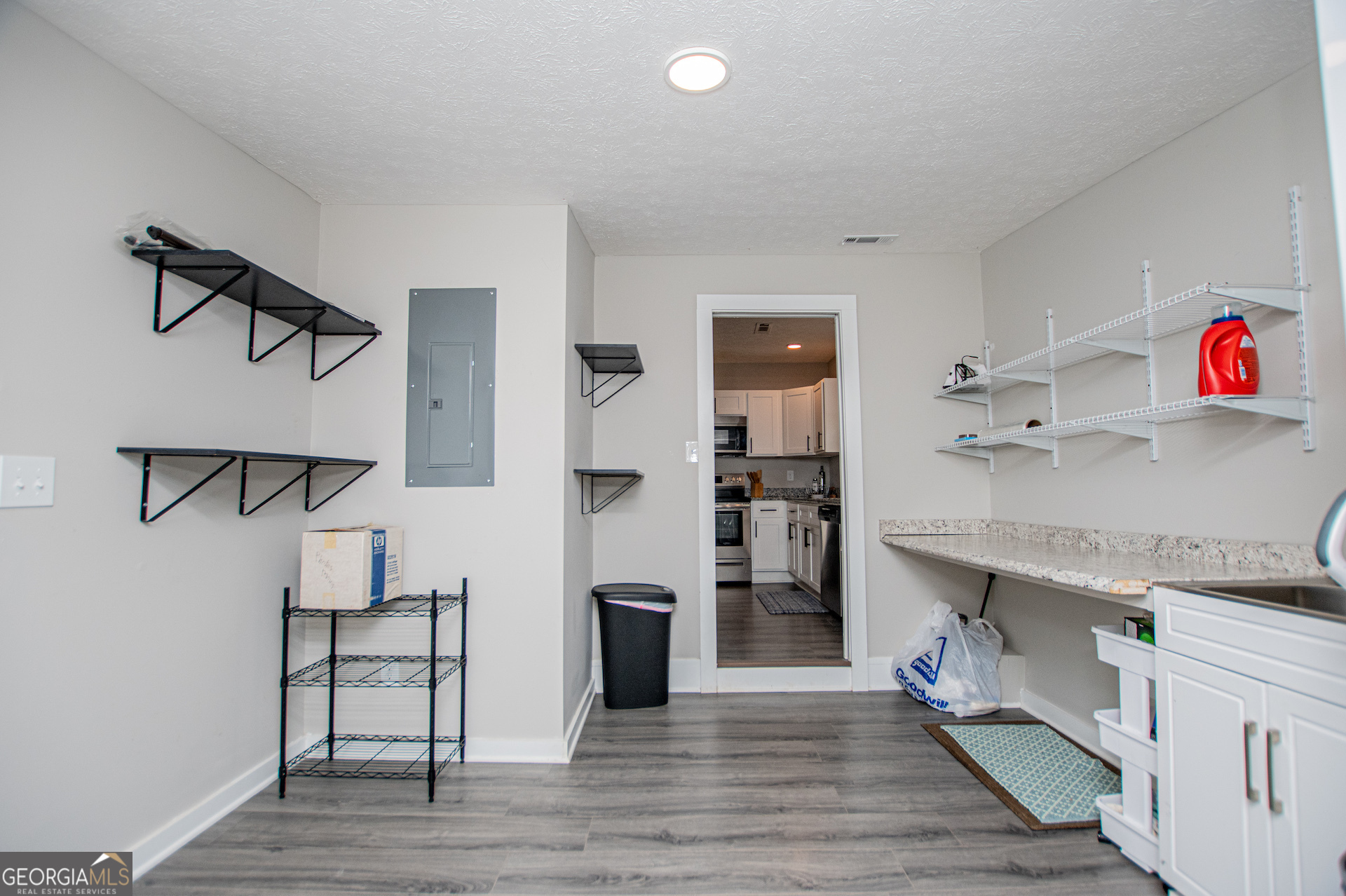 338 Pine Brook DR