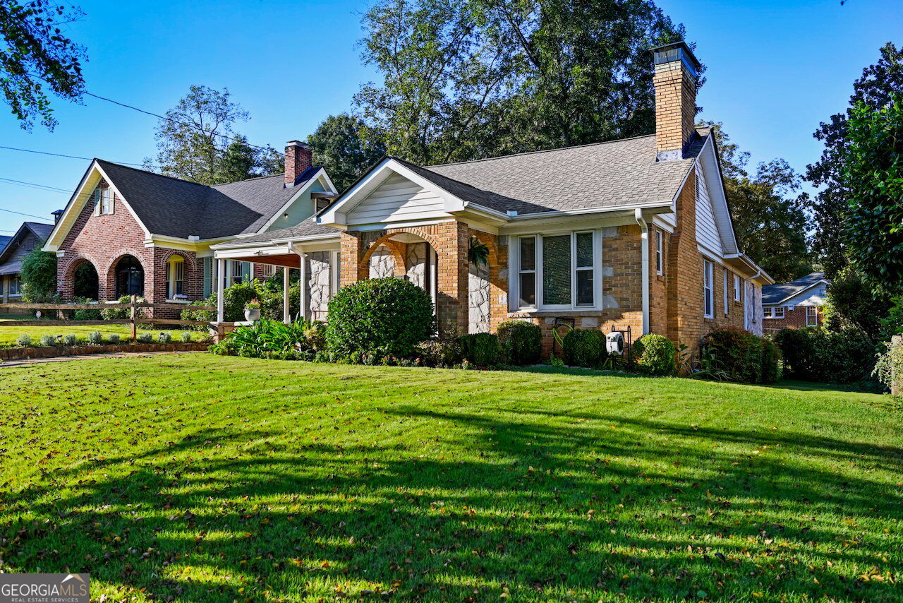1385 Jefferson AVE