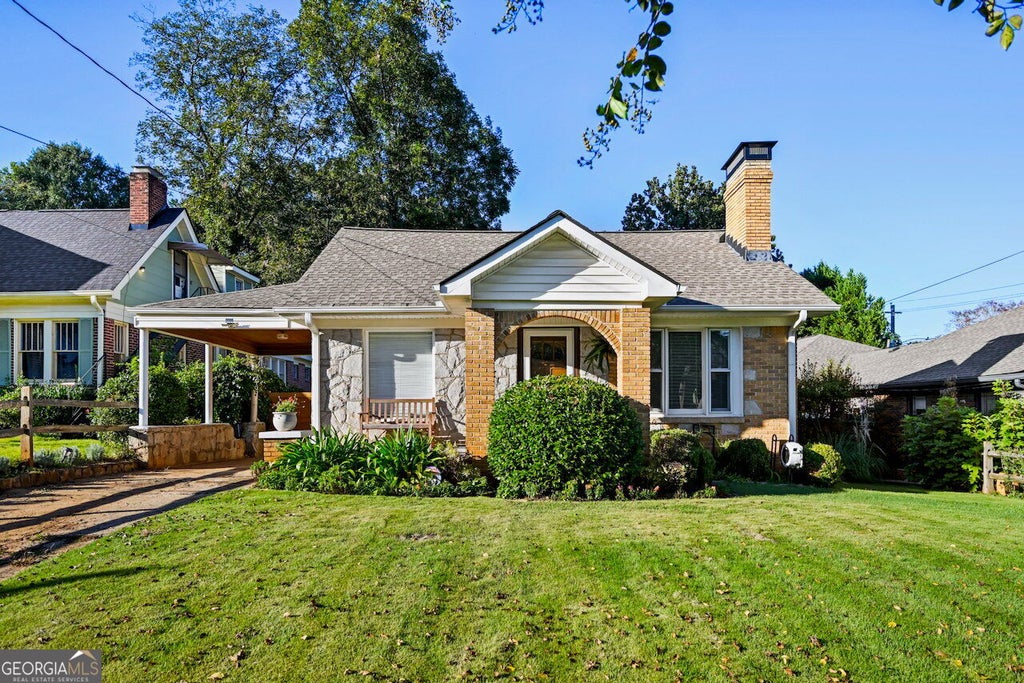 Photo of 1385 Jefferson Avenue, Atlanta, GA 30344 (MLS # 10870140)